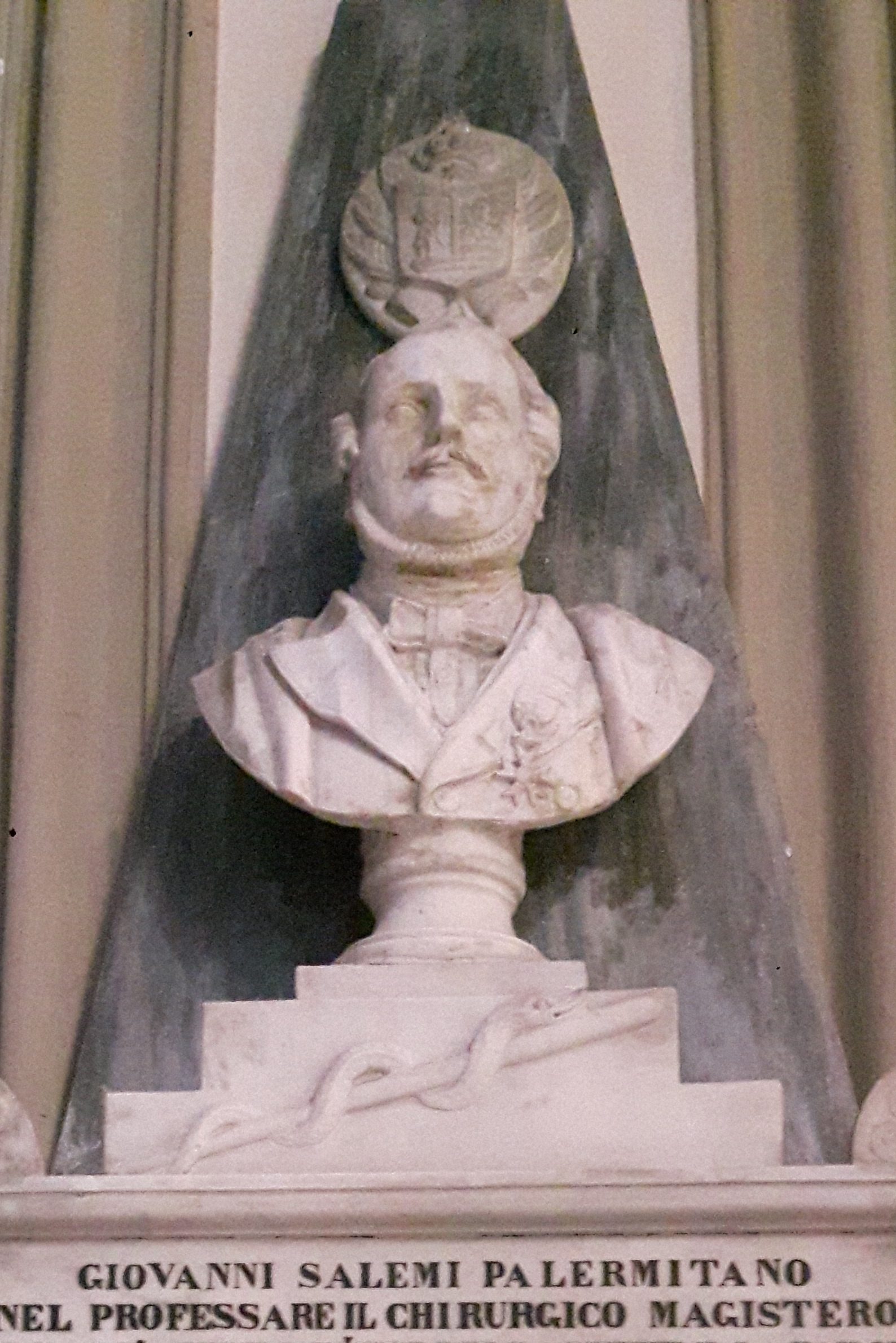 Giovanni Salemi's tomb, Church of San Domenico, Palermo - 02.jpg